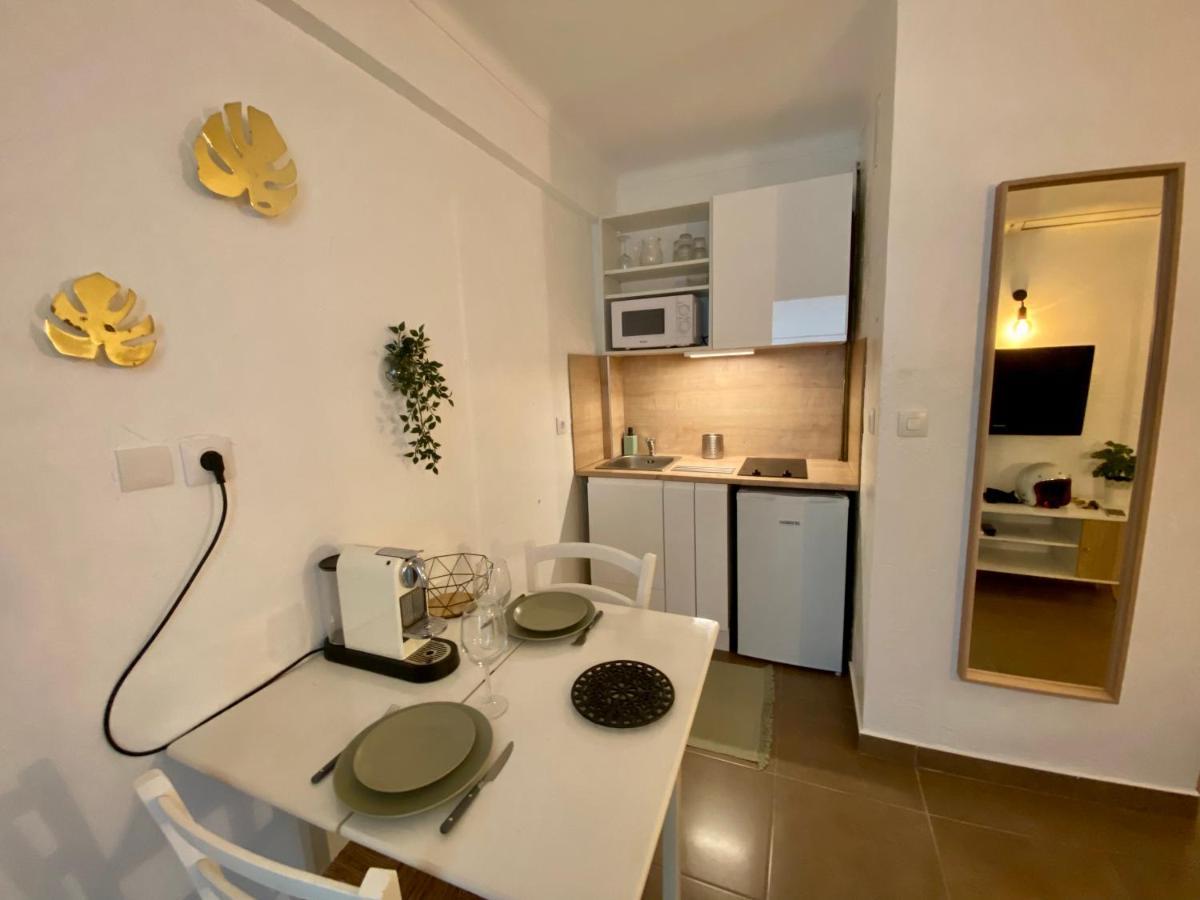 Апартаменти Location Studio Avec Loggia Антіб Екстер'єр фото
